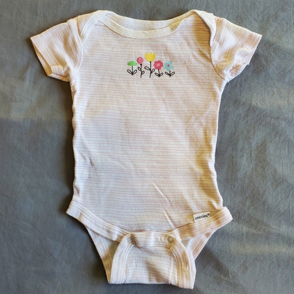 Set of 2 Oniesie Brand Baby Bodysuits 0-3 Months - Picture 3 of 4